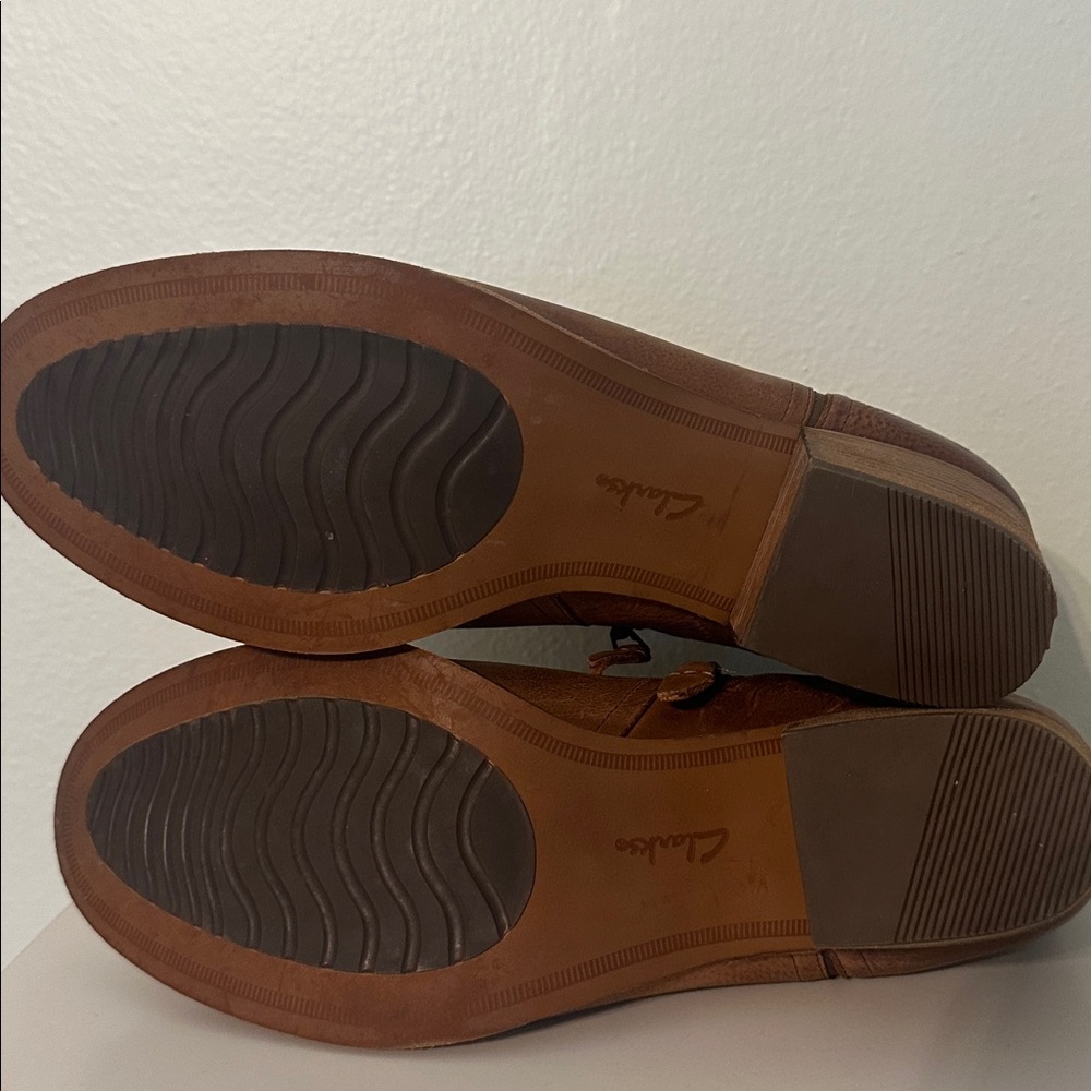 Clark’s Artisan Collection Cognac Tan Brown Leather Booties Size 11 - Picture 8 of 11